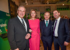 Gruppenbild mit Innenminister Joachim Herrmann, Fernsehmoderatorin Anouschka Horn, BayWa-Chef Klaus Josef Lutz und Wirtschaftsminister Hubert Aiwanger in den Räumlichkeiten der BayWa